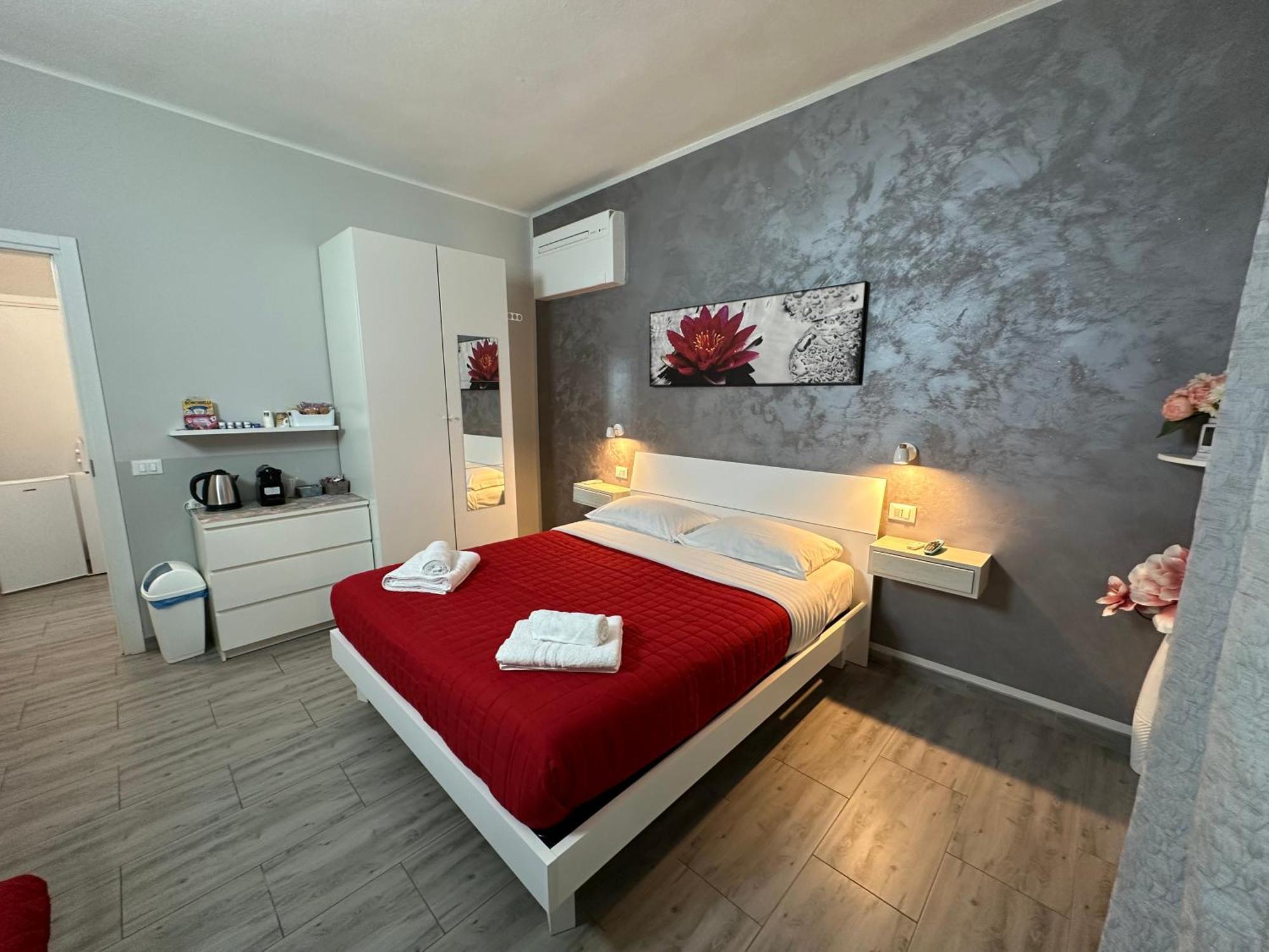 Locazione Turistica Girasole Bed and Breakfast Verona Eksteriør billede